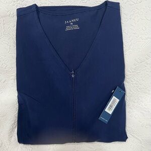 NWT Navy Women’s Jaanuu Scrub Set